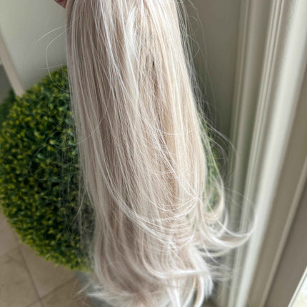 Tillstyle white blonde highlighted ponytail