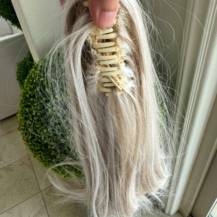 Tillstyle white blonde highlighted ponytail