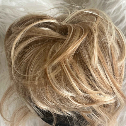Tillstyle elastic hair bun scrunchie straight hair orange caramel highlighted