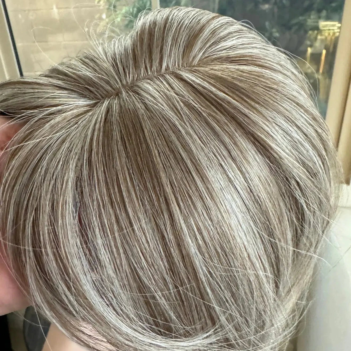 #color_light-brownish-blonde