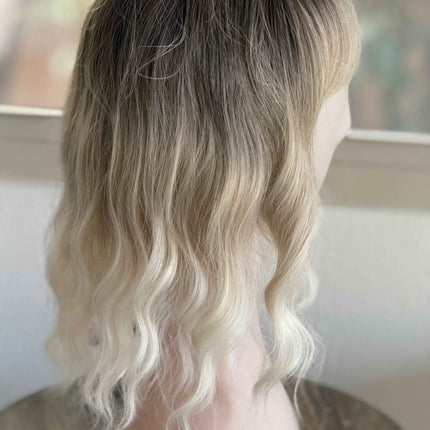 Tillstyle  short blonde wig ash brown roots wig loose body wave air bangs