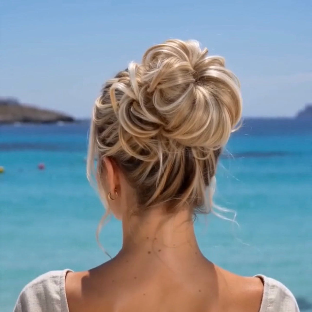 Messy Bun Hair Piece – Curly Synthetic Hair Bun