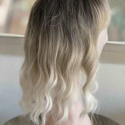 Tillstyle  short blonde wig ash brown roots wig loose body wave air bangs