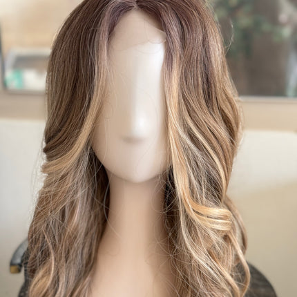Tillstyle long ombre blonde wavy wig for women 26 inch middle part curly wavy wig