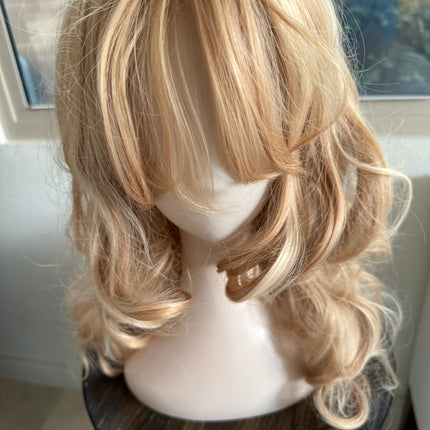 Tillstyle long  body wave wig blonde with highlights wig with bangs layered synthetic wig 22 inches