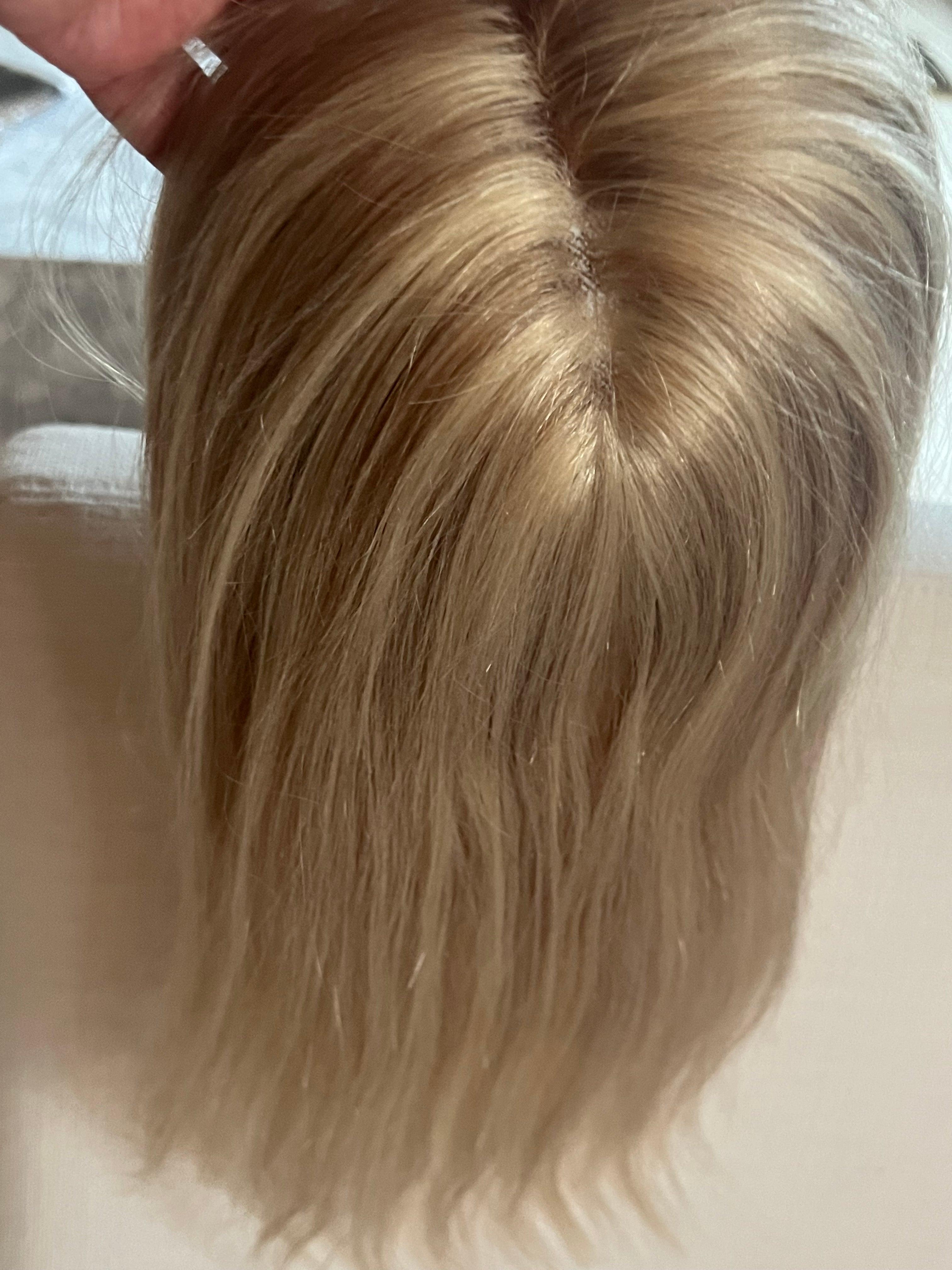 Hair topper to add volume to hair