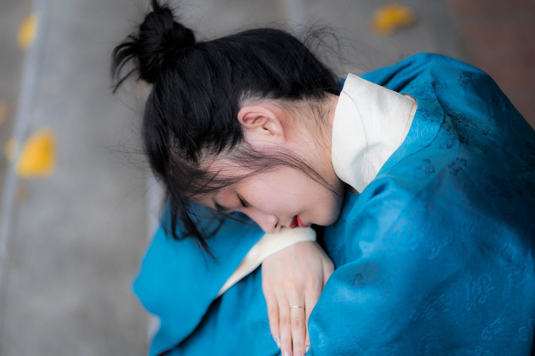 Why Choose a Messy Bun? 5 Benefits You Need to Know