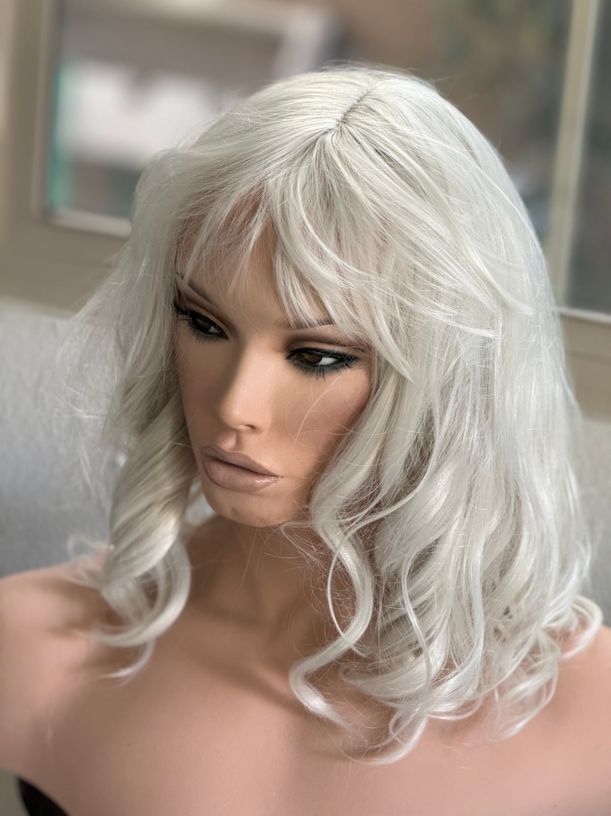 Tillstyle white loose body wave wig