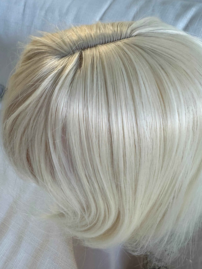 Synthetic hair toppers with bangs bleach blonde platinum blonde clip in hair topper