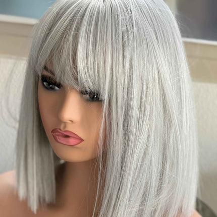 Tillstyle light grey silver bob  wig with curtain bangs