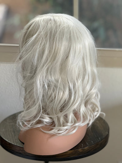 Tillstyle pale white loose body wave wig