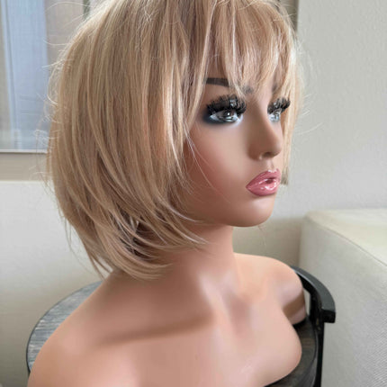 Tillstyle blonde highlighted short layered wig