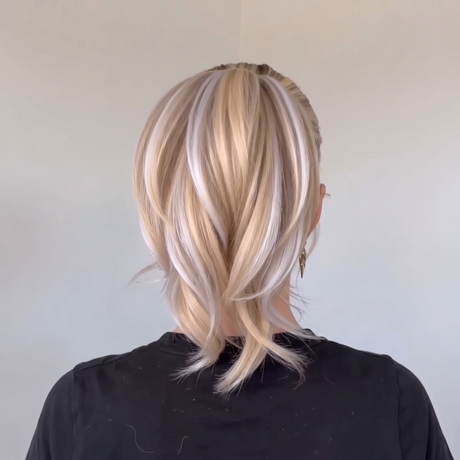 #color-medium-blinde-with-bleach-blonde-highlights