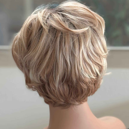 Tillstyle blonde short wig wavy layered