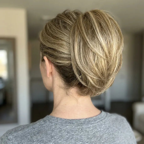 #color-dark-blonde-with-beige-blonde-highlights