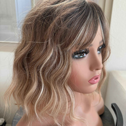 Tillstyle ash blonde water-wave short wig