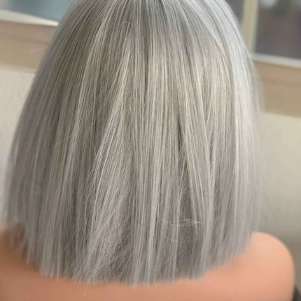 Tillstyle light grey silver bob  wig with curtain bangs