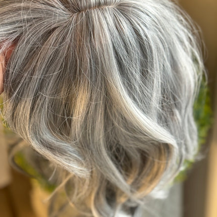 Tillstyle light grey silver wig with curtain bangs for women layered grey wig with pale white ends