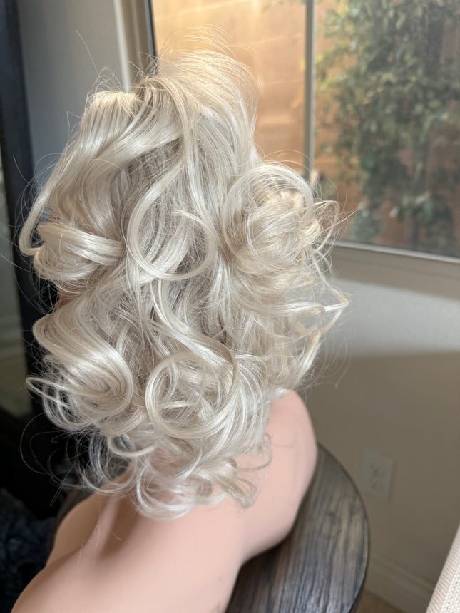 Tillstyle  white blonde / platinum clip in ponytail clip in pony tail