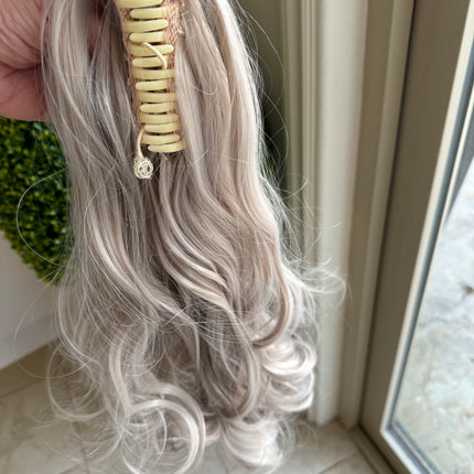 Tillstyle ashblonde grey loose body wave clip in ponytail