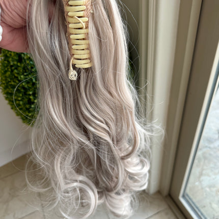 Tillstyle ashblonde grey loose body wave clip in ponytail