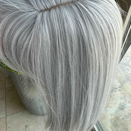 Tillstyle  grey  bob  wig with curtain bangs