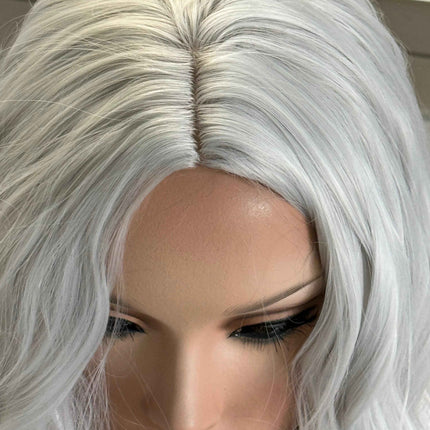 Tillstyle white wig / white silver grey