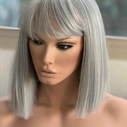 Tillstyle light grey silver bob  wig with curtain bangs