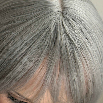 Tillstyle grey bob wig with bangs