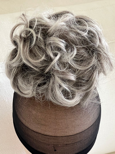 Tillstyle grey silver blonde claw clip in messy bun hair piece curly hair
With creamy ends
