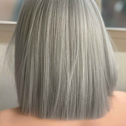 Tillstyle light grey silver bob  wig with curtain bangs