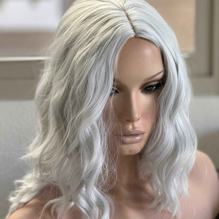 Tillstyle white wig / white silver grey