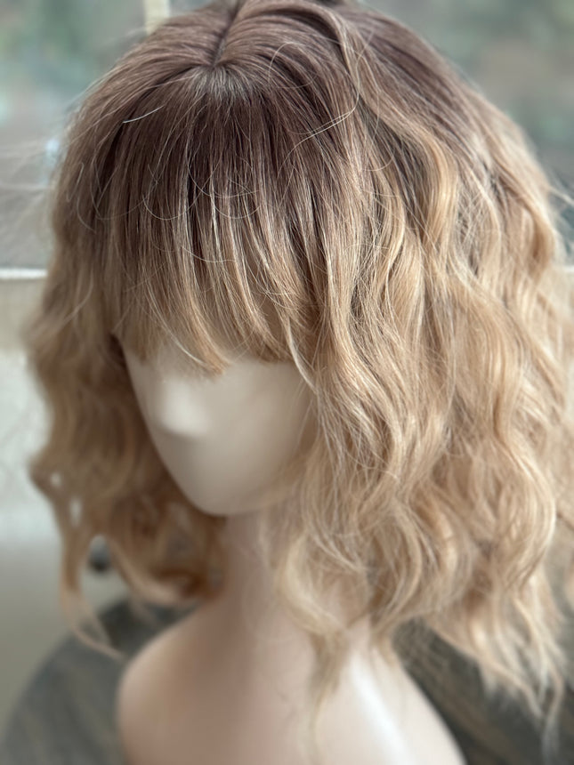 Tillstyle short ombre blonde wig with bangs bob wigs for women loose body wave air bangs