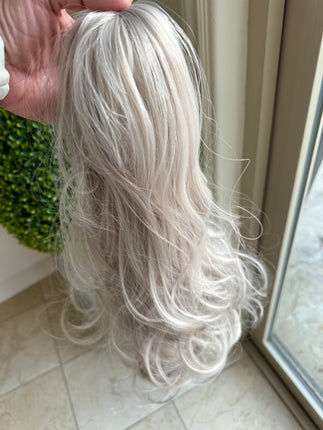 Tillstyle ashblonde grey loose body wave clip in ponytail