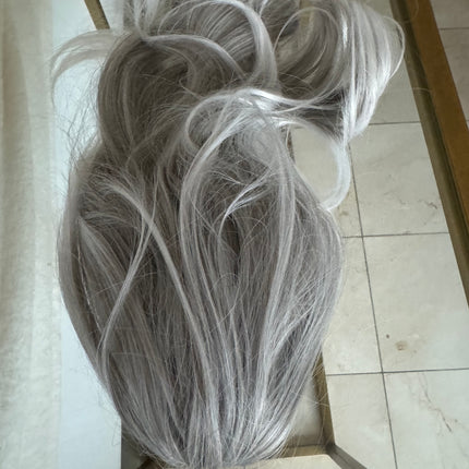 Tillstyle grey curly claw clip ponytail white ends