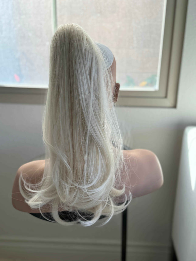 Tillstyle Platinum blonde pony tail