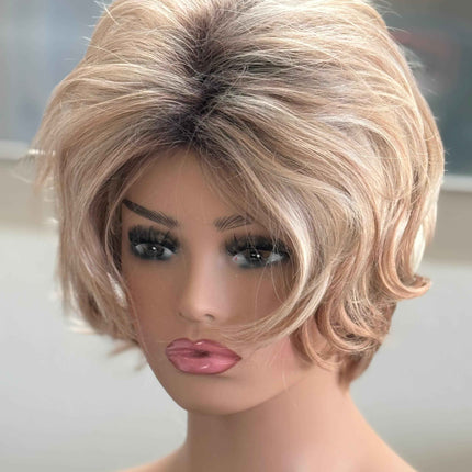 Tillstyle blonde short wig wavy layered