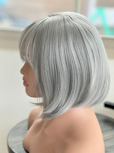 Tillstyle straight grey wig with bangs