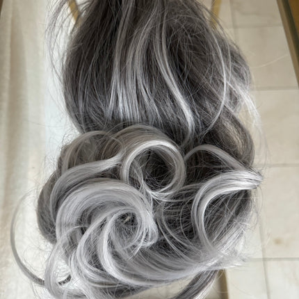 Tillstyle salt and pepper dark grey claw clip ponytail