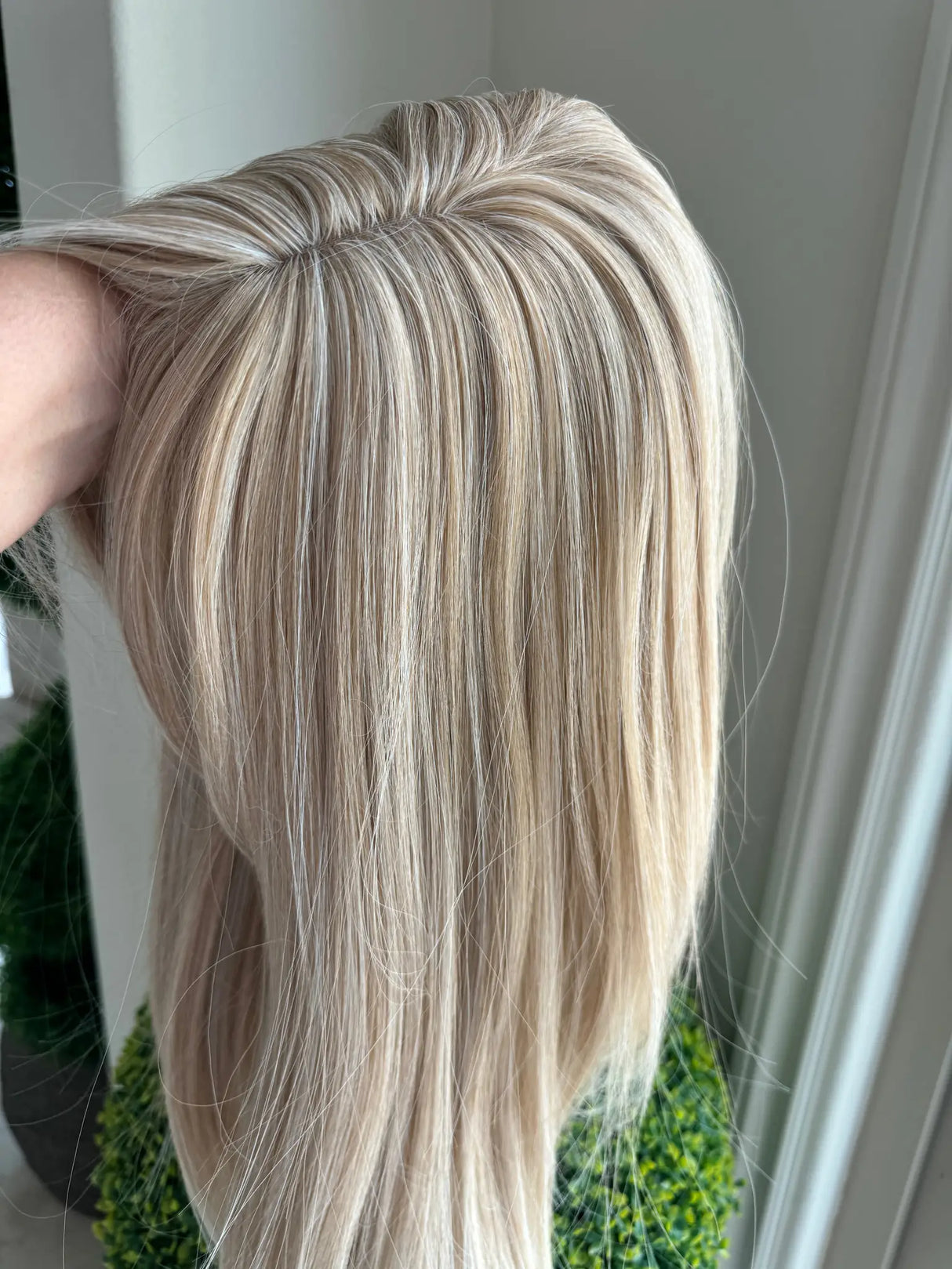#color_light-brownish-blonde