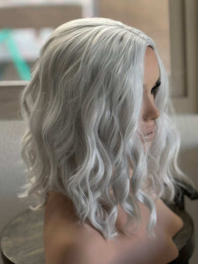 Tillstyle white wig / white silver grey