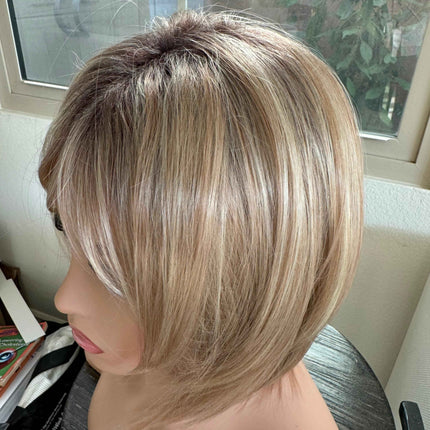 Tillstyle blonde short layered wig dart roots