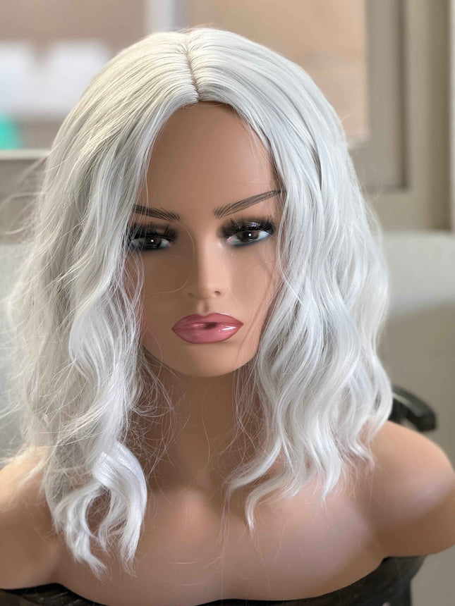 Tillstyle white wavy wig shoulder length