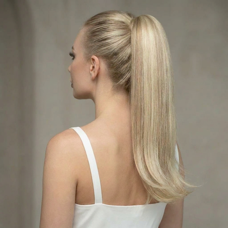 #color-sandy-blonde-with-bkeach-blonde-highlights