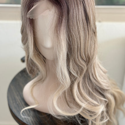 Tillstyle long ombre dirty blonde wavy for women 26 inch middle part curly wavy wig