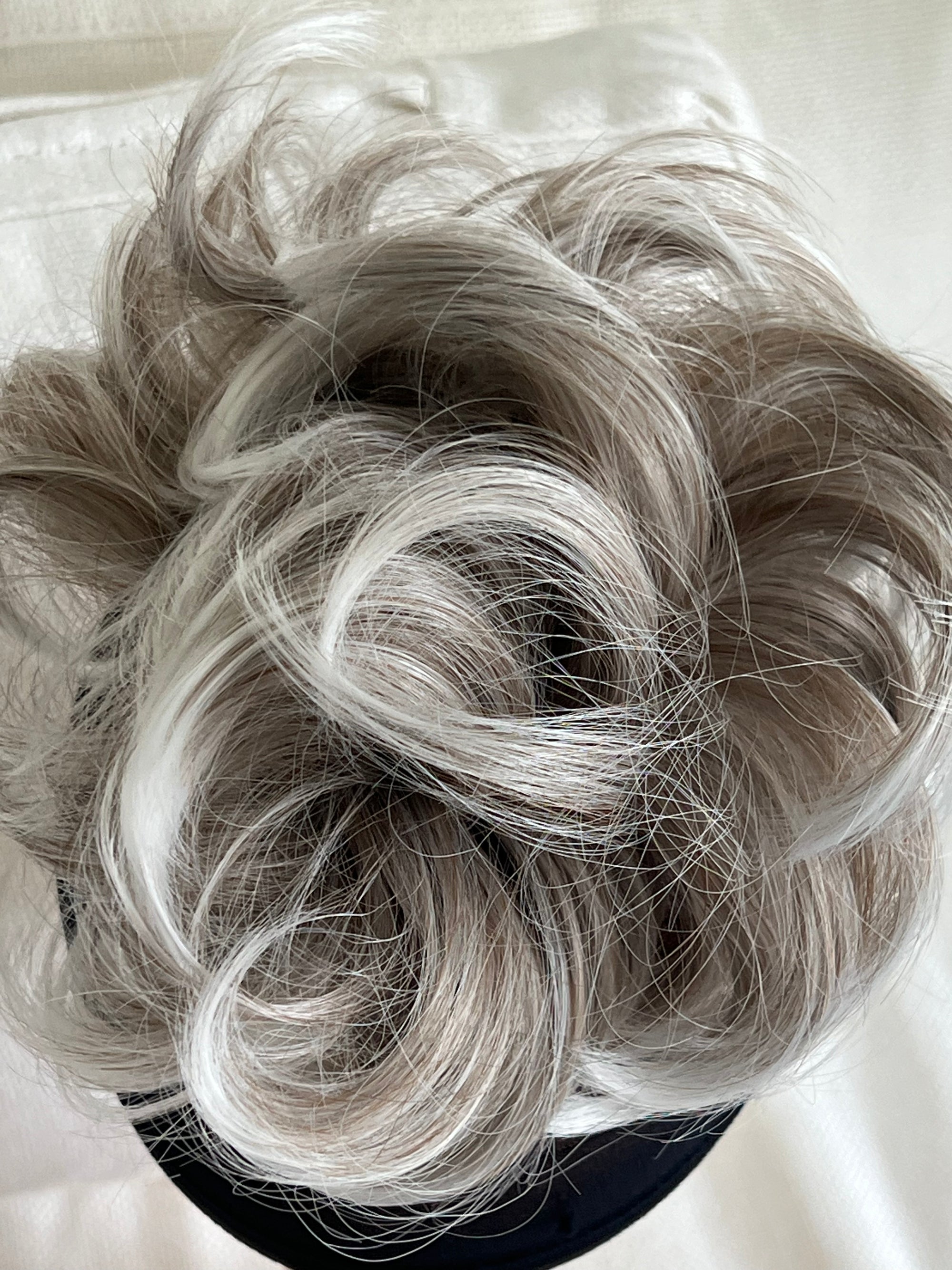 Tillstyle elastic messy bun hair piece curly hair bun hair extensions curly light grey blonde white ends