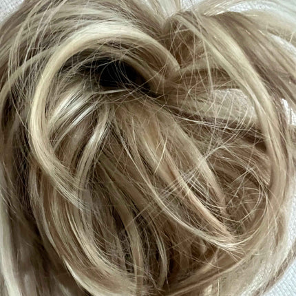 Tillstyle elastic hairbun scrunchie hair piece for women with long bangs bleach blonde ombre highlights