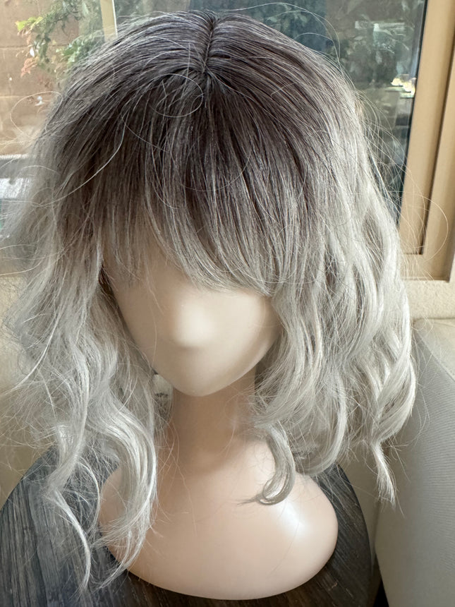 Tillstyle short  silver grey bob wigs for women loose body wave air bangs