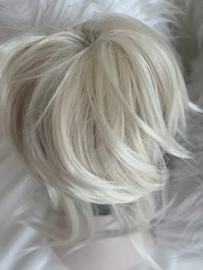 Tillstyle elastic hair bun scrunchie straight hair with bangs bleach blonde