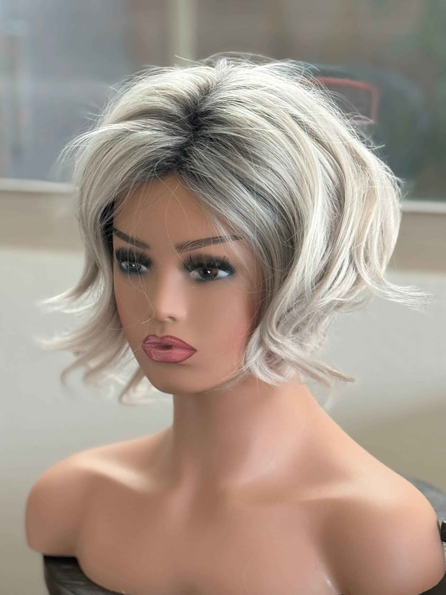 Tillstyle white silver grey short layered wig